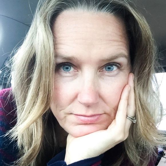 Meet your Posher, Sharon - Picture 1 of 1